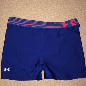 Medium Under Armour spandex.